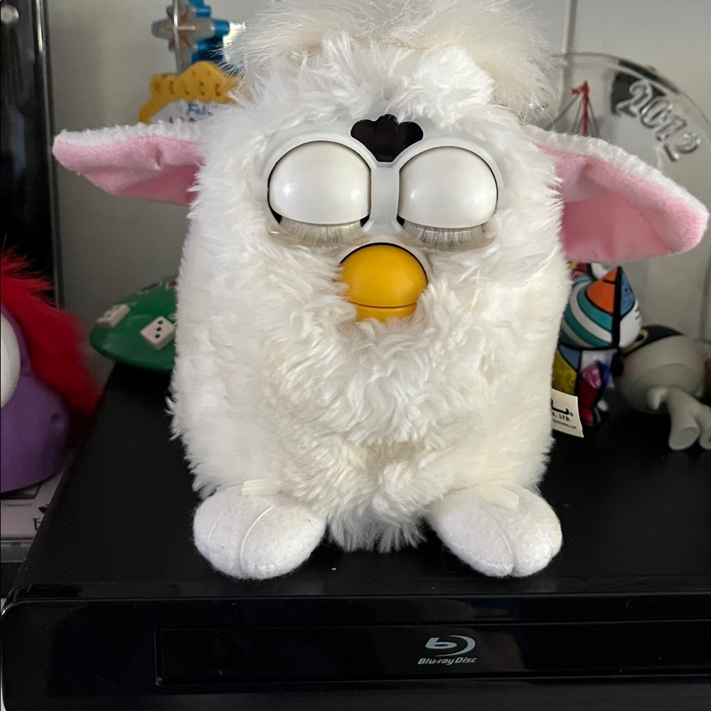 Plush  Furby White and Yellow Bird Toy works
Only big one for sale